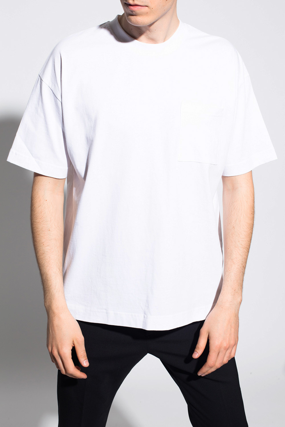 Samsøe Samsøe Pleats Please Issey Miyake T-Shirt mit abstraktem Print Rosa